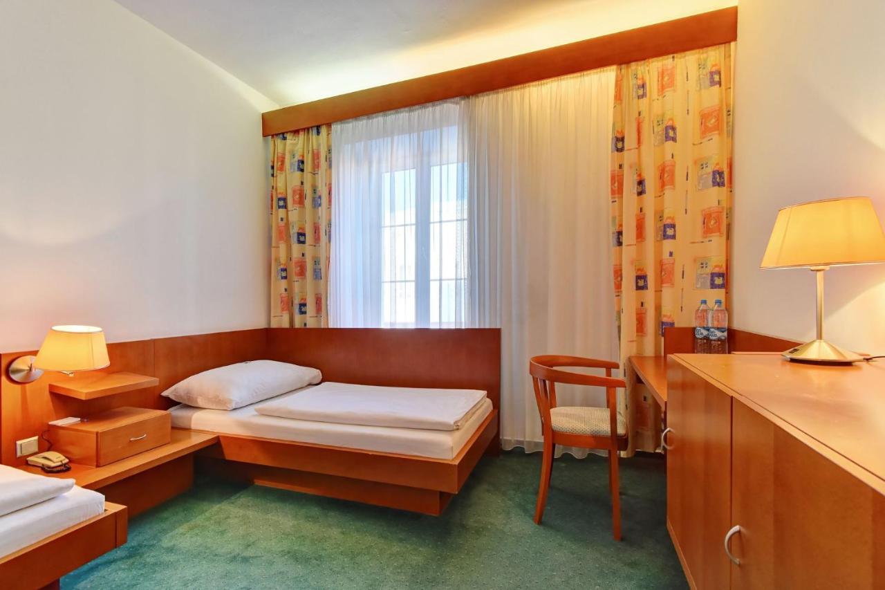 Hotel Popelka Praga Exterior foto